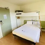 Ibis Budget Centre Gare Кан