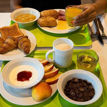 Ibis Budget Centre Gare Hotel 2*